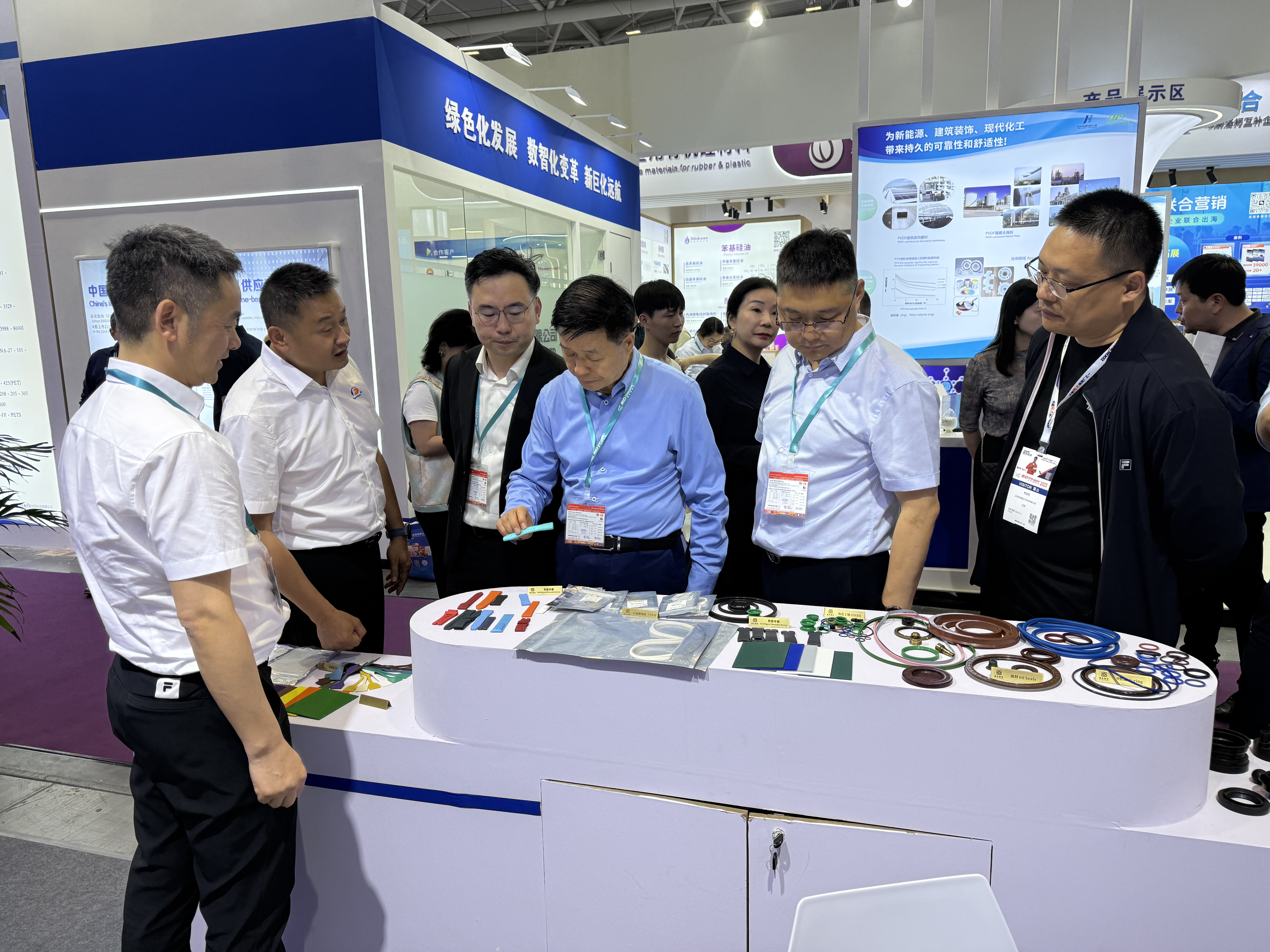 CHINAPLAS 2025 | 东岳亮相国际橡塑展，与您共享橡塑材料新未来